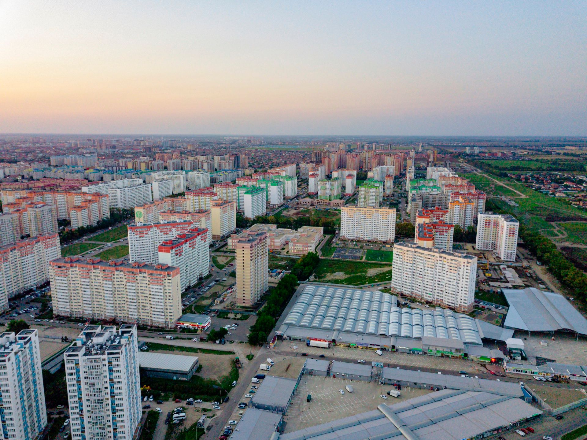 Дома 6 квартал. Восточно-Кругликовский микрорайон Краснодар. Квартал Восточный -Кругликовский Краснодар. Восточно-Кругликовская застройка в Краснодаре. Алсточео кругликовскмй район Краснодпр.